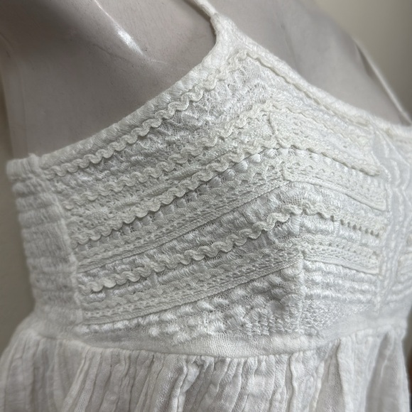 (T6) MANGO TOP DECORATIVE EMBROIDERY, 100% cotton chiffon fabric, size XS - Picture 5 of 15